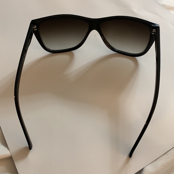 BLACK AND GOLD SUNGLASSES - Picture 5 of 5